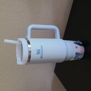 Grey 30oz Stanley EUC